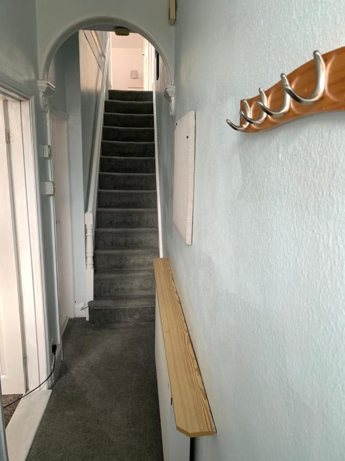 Lovely City Town House With Free Parking Sleeps 2 To 6 Guests York Eksteriør billede