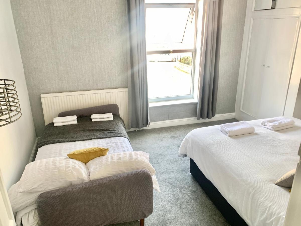 Lovely City Town House With Free Parking Sleeps 2 To 6 Guests York Eksteriør billede