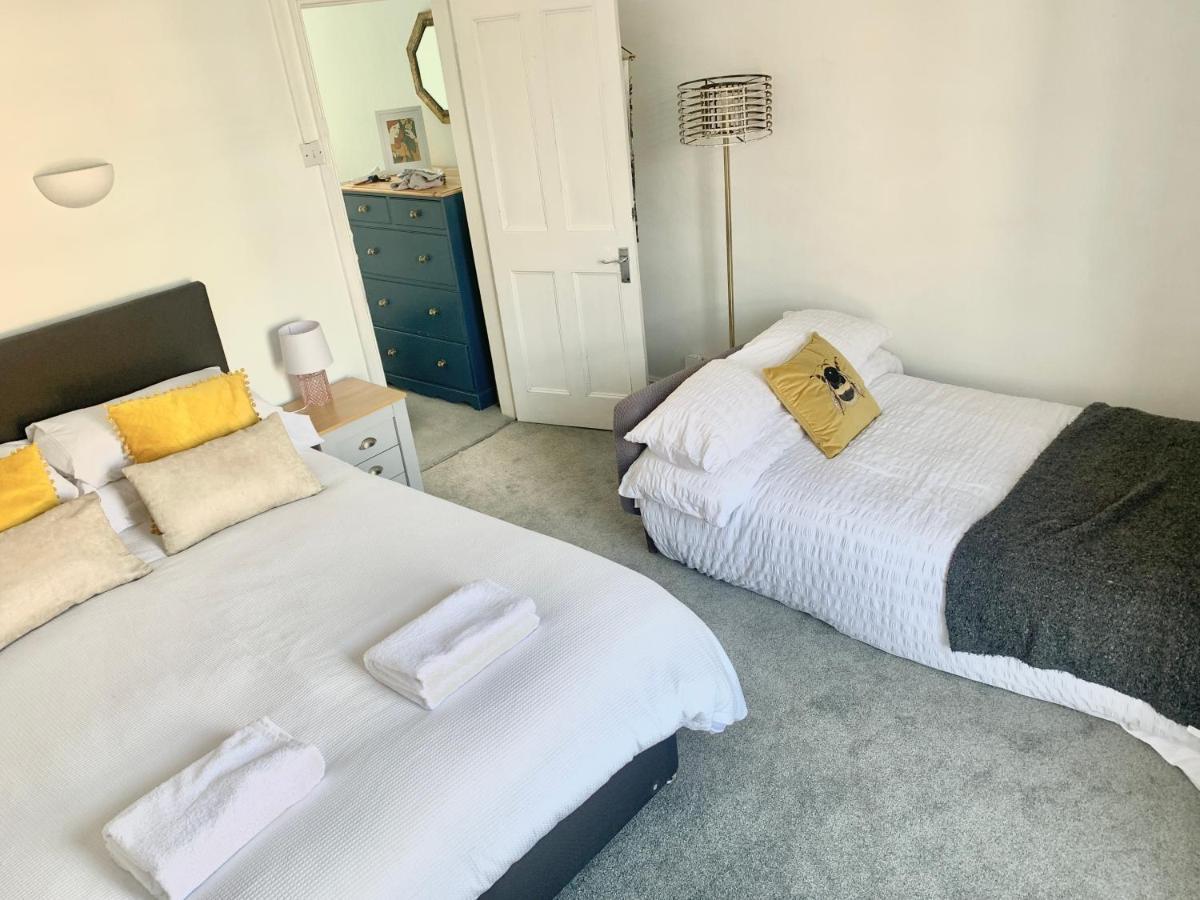 Lovely City Town House With Free Parking Sleeps 2 To 6 Guests York Eksteriør billede