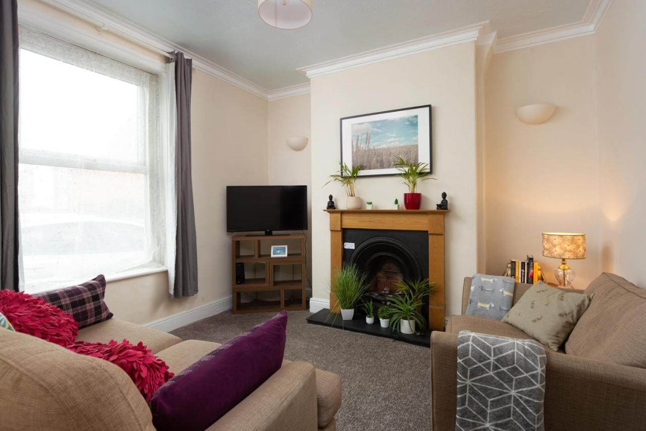 Lovely City Town House With Free Parking Sleeps 2 To 6 Guests York Eksteriør billede